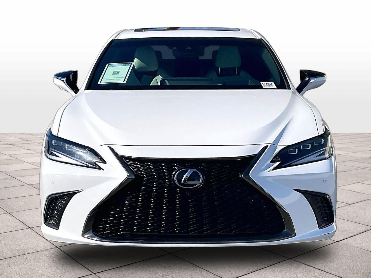 2024 Lexus ES 300h F SPORT Handling