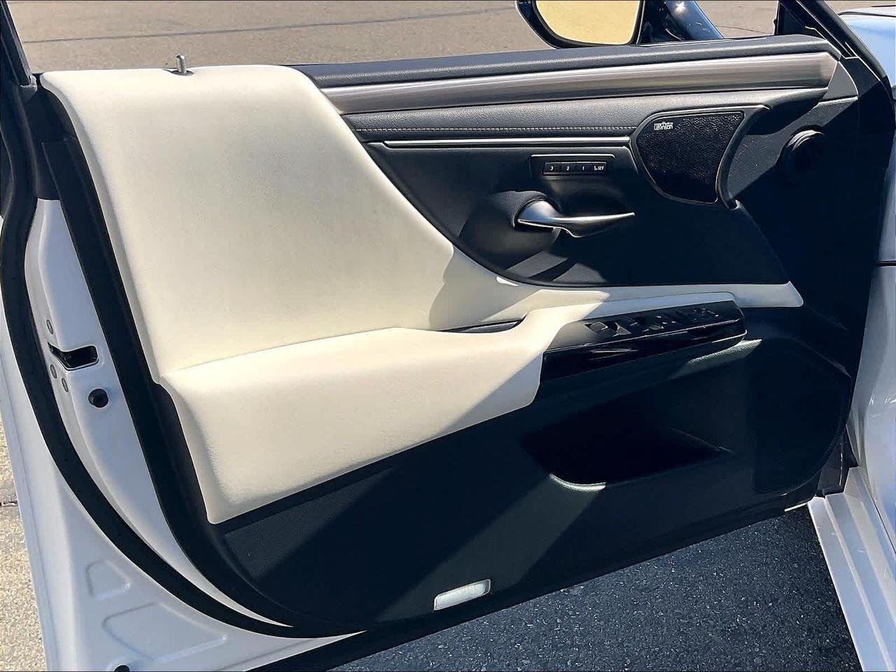 2024 Lexus ES 300h F SPORT Handling Roseville CA