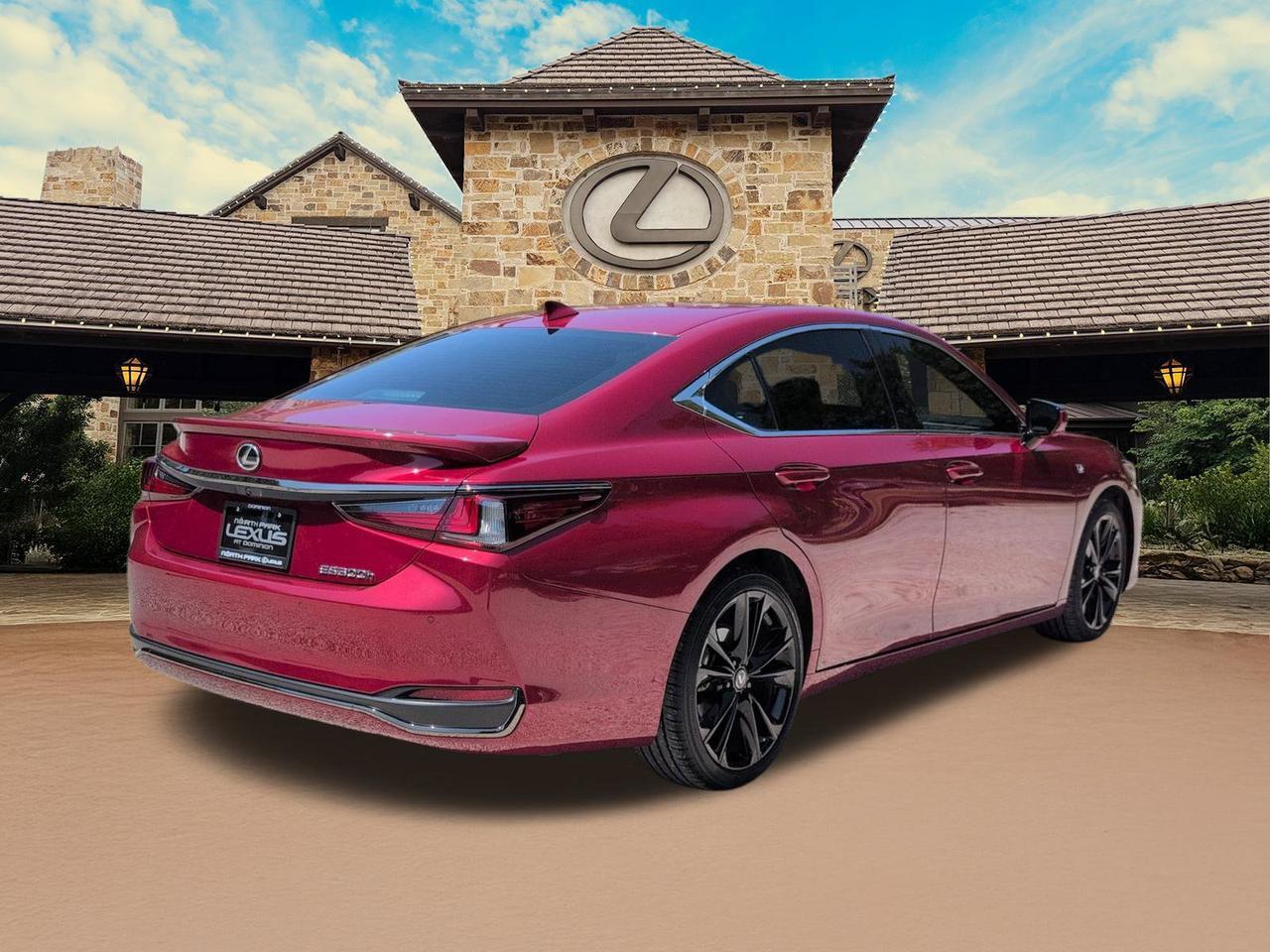 2024 Lexus ES 300h F SPORT Handling
