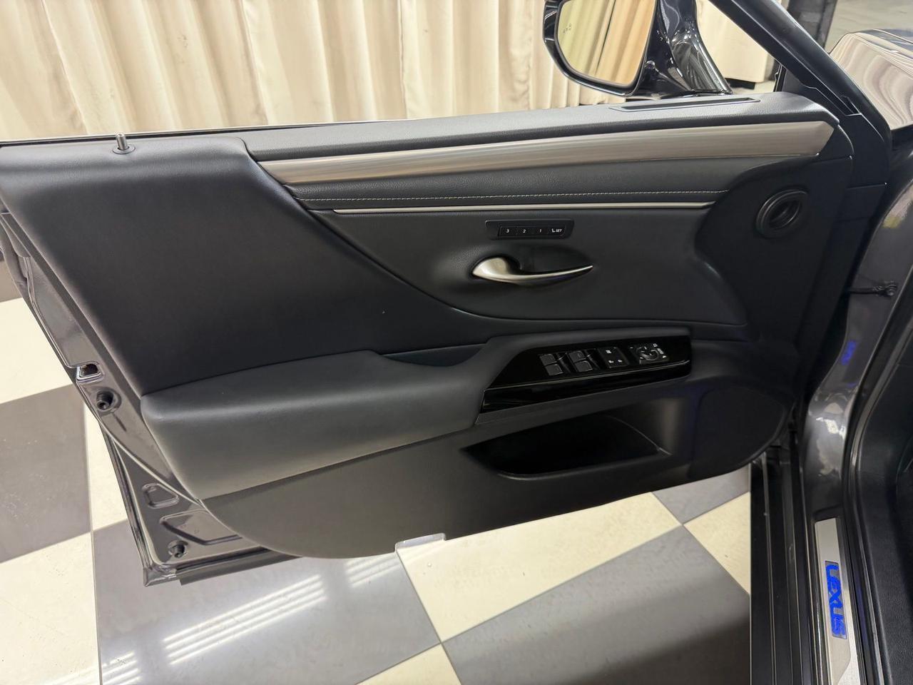 2024 Lexus ES 300h F SPORT Handling Annapolis MD