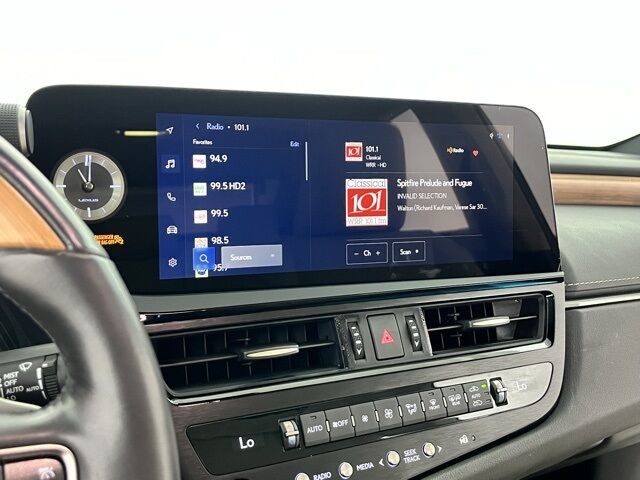 2024 Lexus ES 300h Luxury Carrollton TX