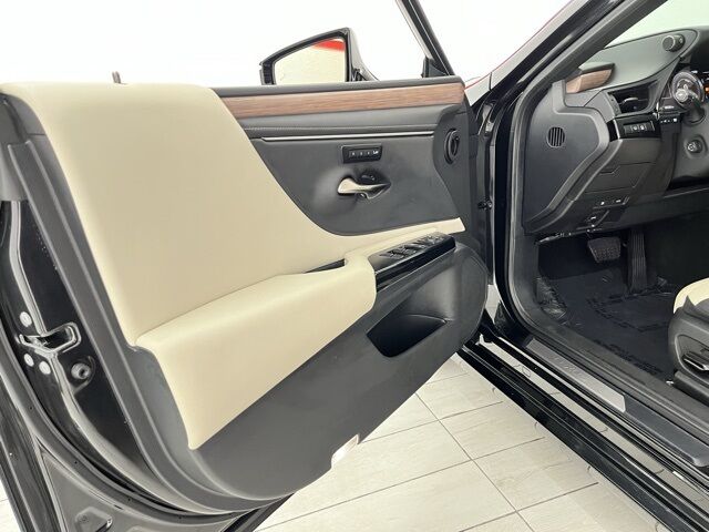 2024 Lexus ES 300h Luxury Carrollton TX