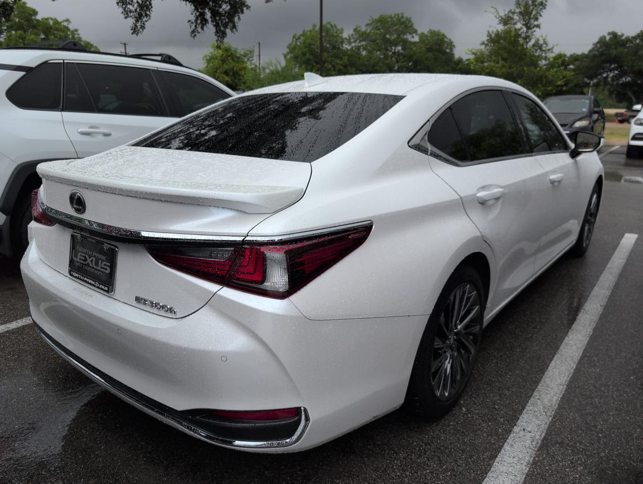 2024 Lexus ES 300h Luxury San Antonio TX