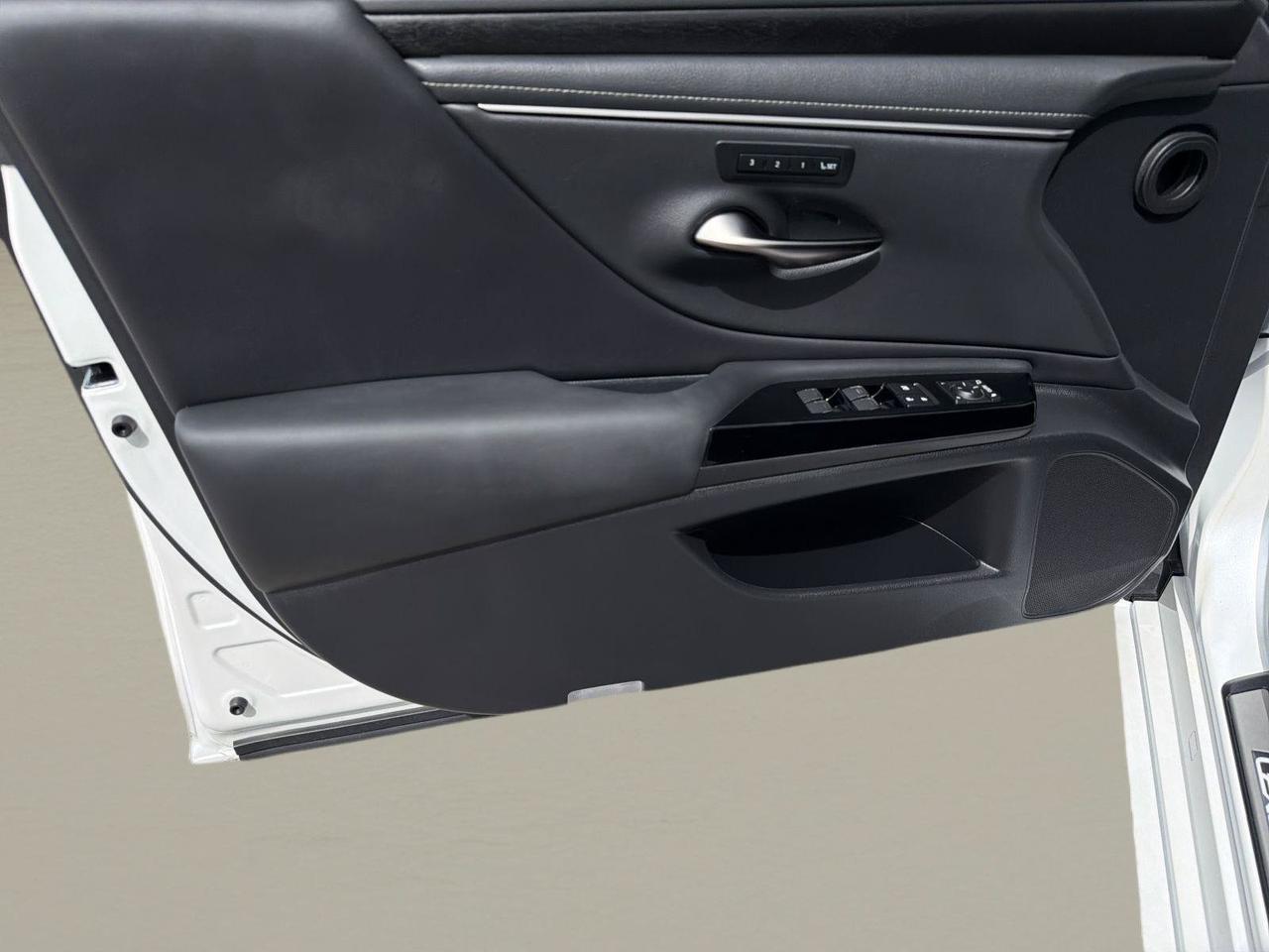 2024 Lexus ES 300h Luxury San Antonio TX