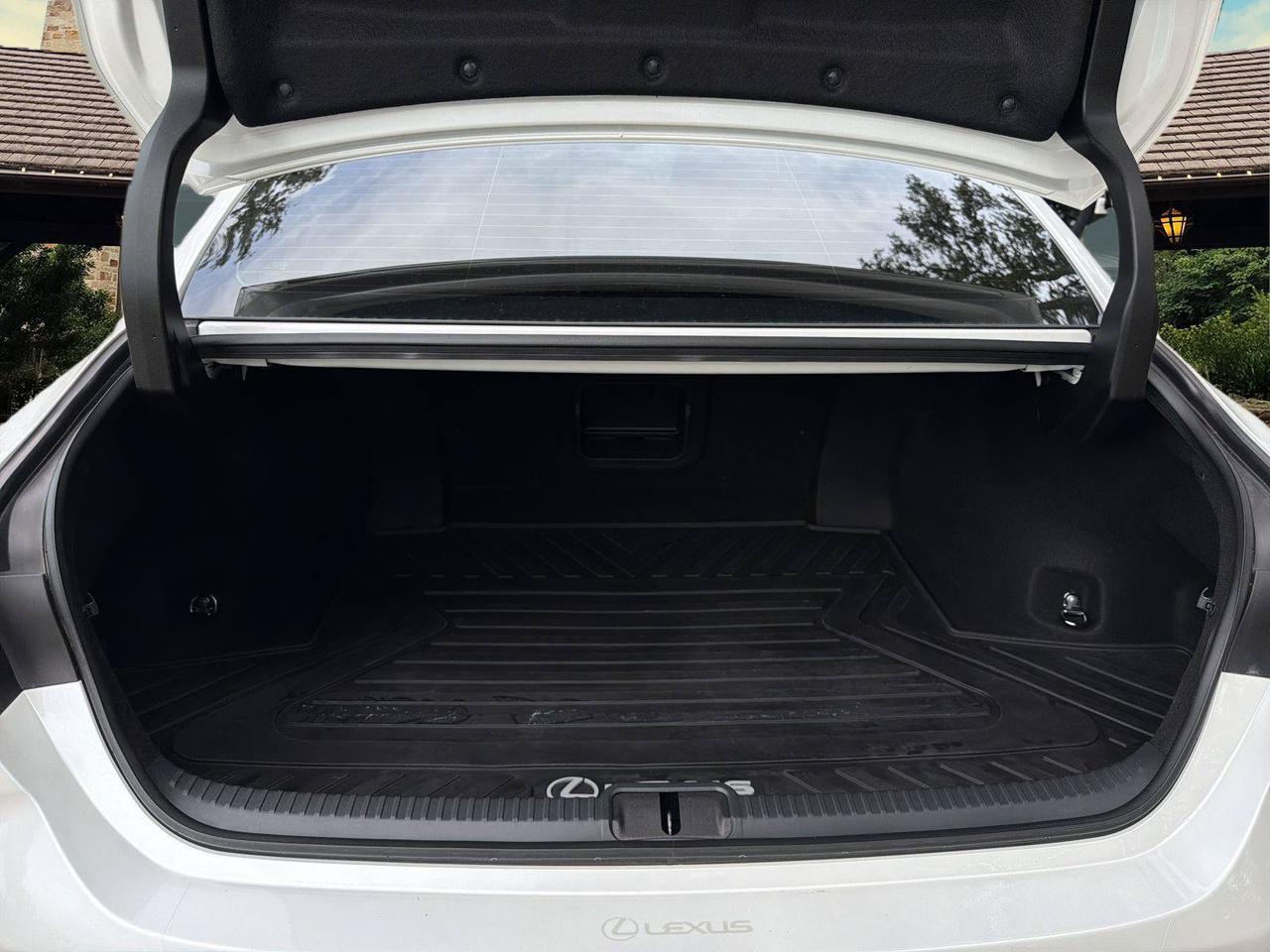 2024 Lexus ES 300h Luxury San Antonio TX