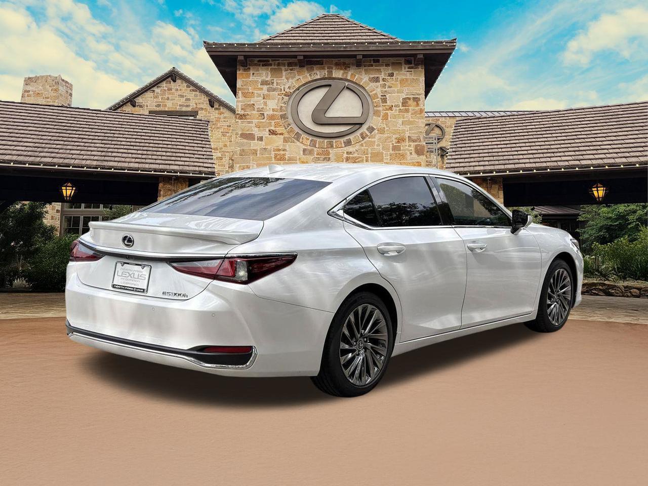 2024 Lexus ES 300h Luxury San Antonio TX