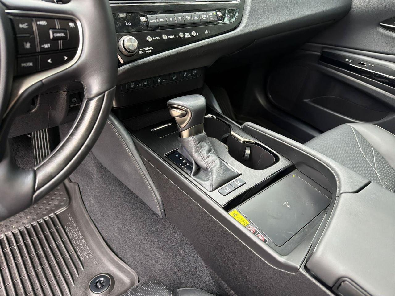 2024 Lexus ES 300h Luxury San Antonio TX