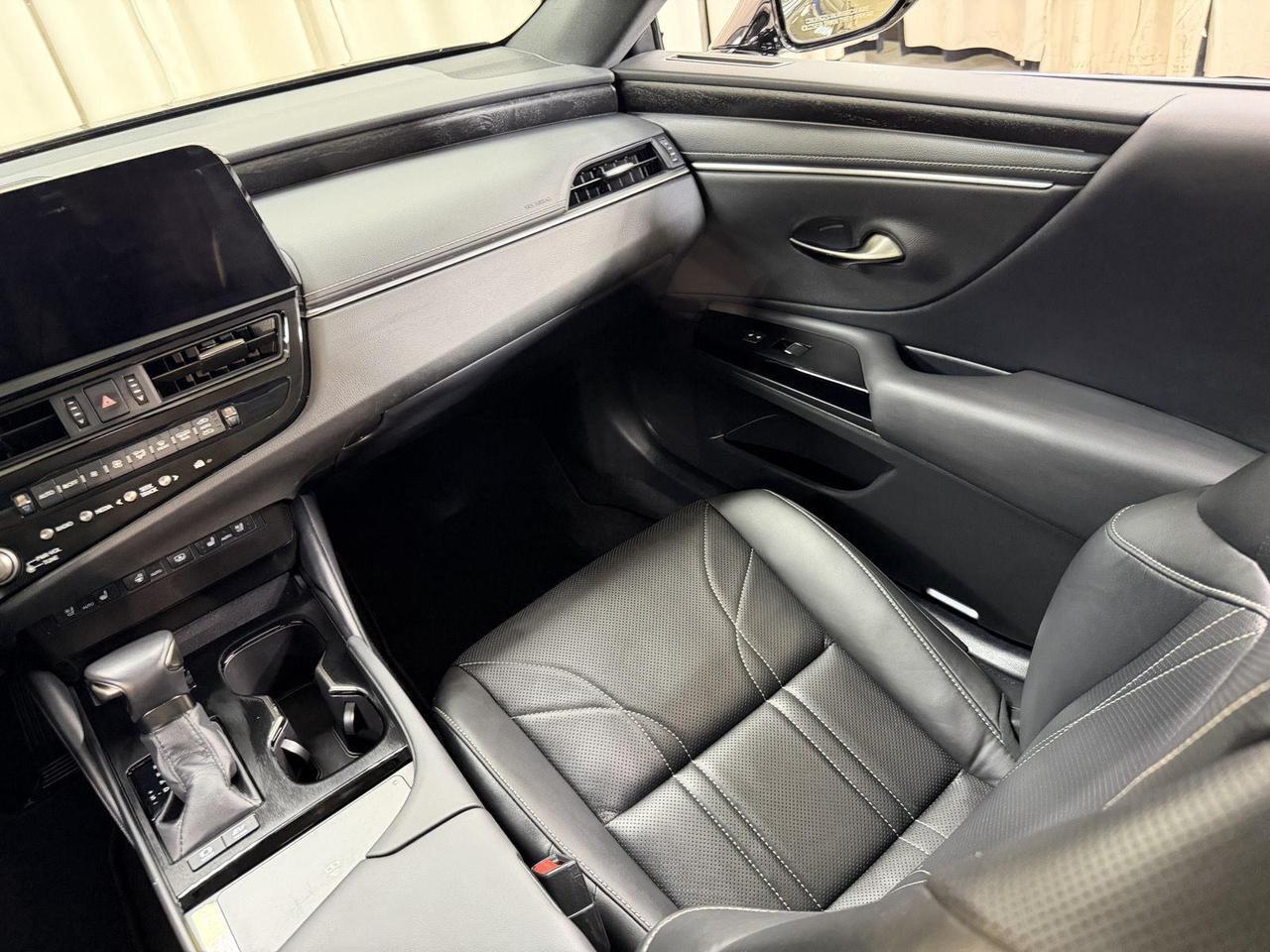 2024 Lexus ES 300h Luxury Annapolis MD