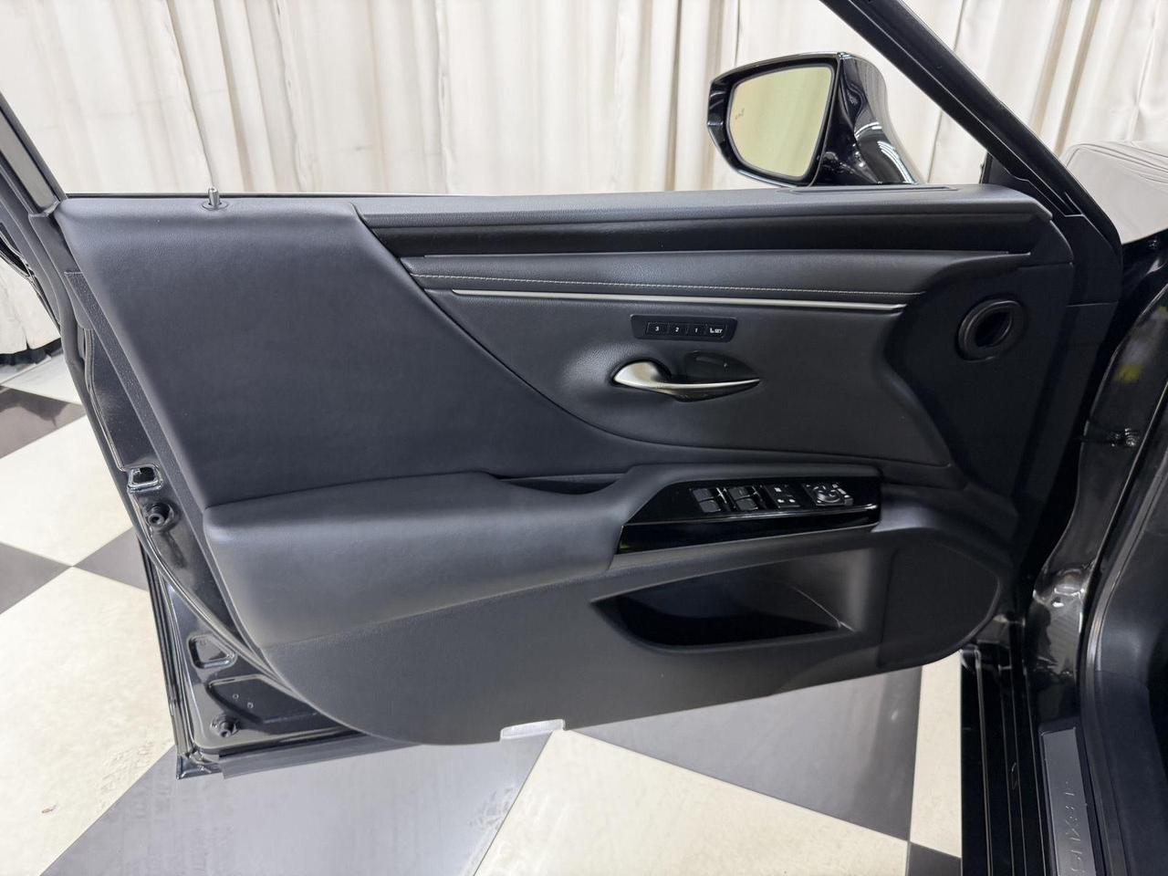 2024 Lexus ES 300h Luxury Annapolis MD