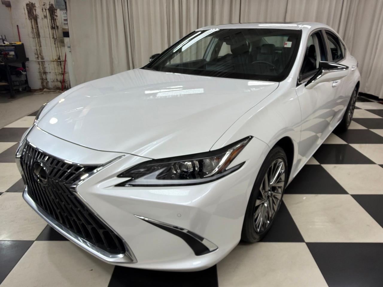 2024 Lexus ES 300h Luxury Annapolis MD