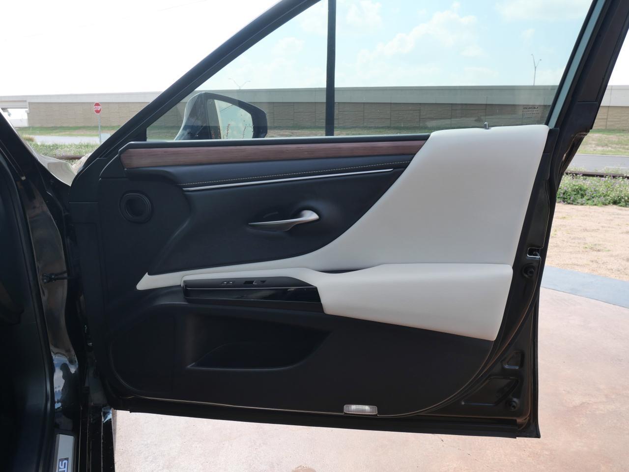 2024 Lexus ES 300h San Juan TX