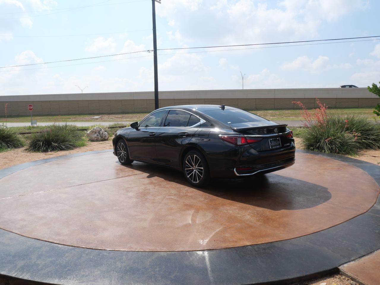 2024 Lexus ES 300h San Juan TX