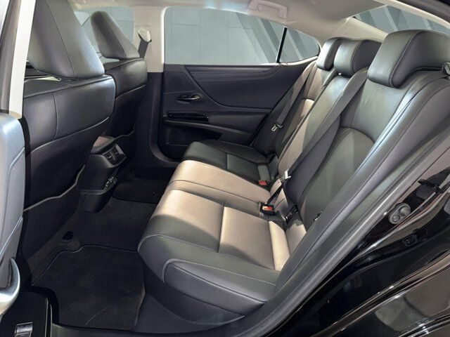 2024 Lexus ES 300h San Antonio TX