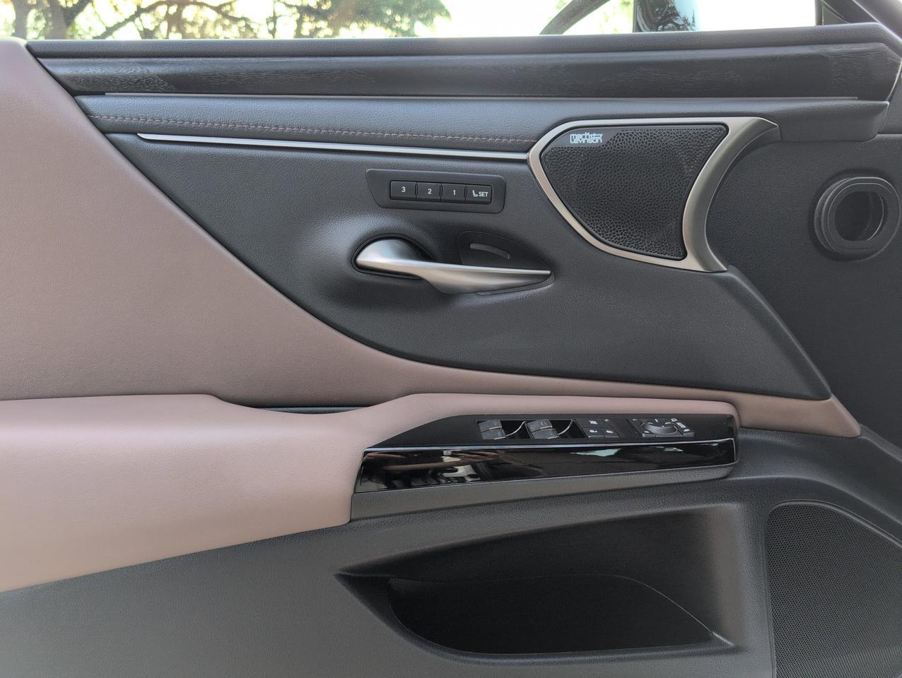2024 Lexus ES 300h Ultra Luxury San Antonio TX