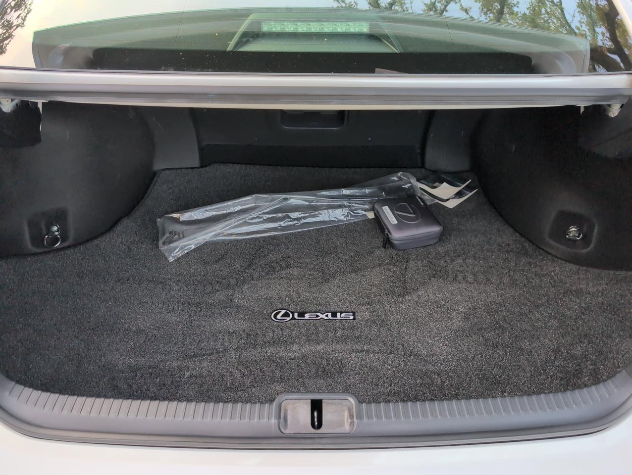 2024 Lexus ES 300h Ultra Luxury San Antonio TX