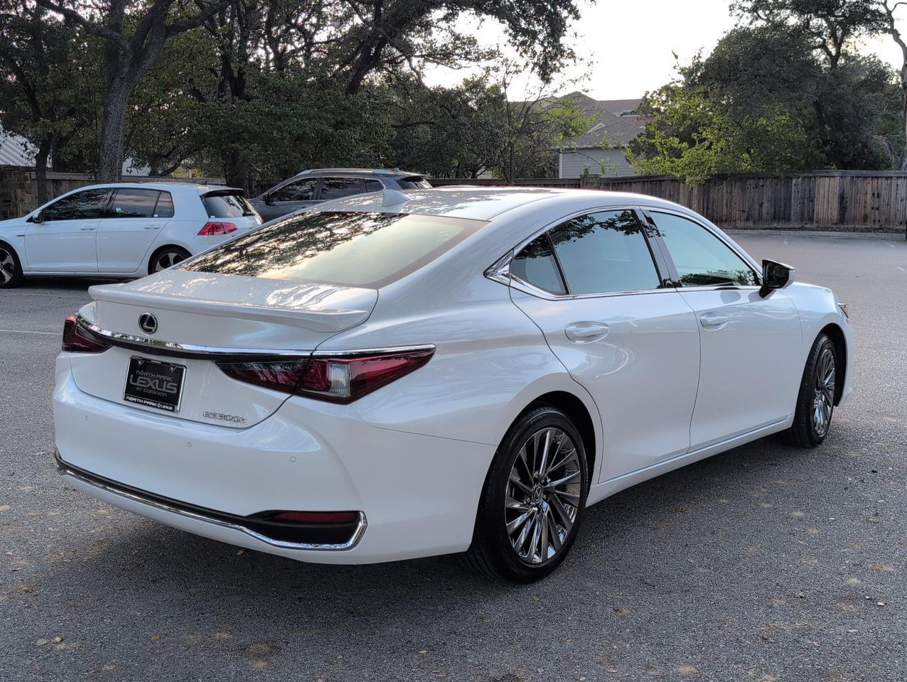 2024 Lexus ES 300h Ultra Luxury San Antonio TX
