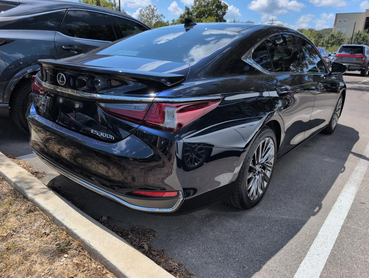 2024 Lexus ES 300h Ultra Luxury San Antonio TX