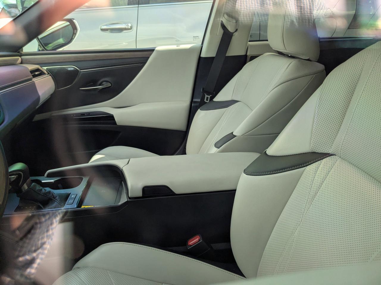 2024 Lexus ES 300h Ultra Luxury San Antonio TX