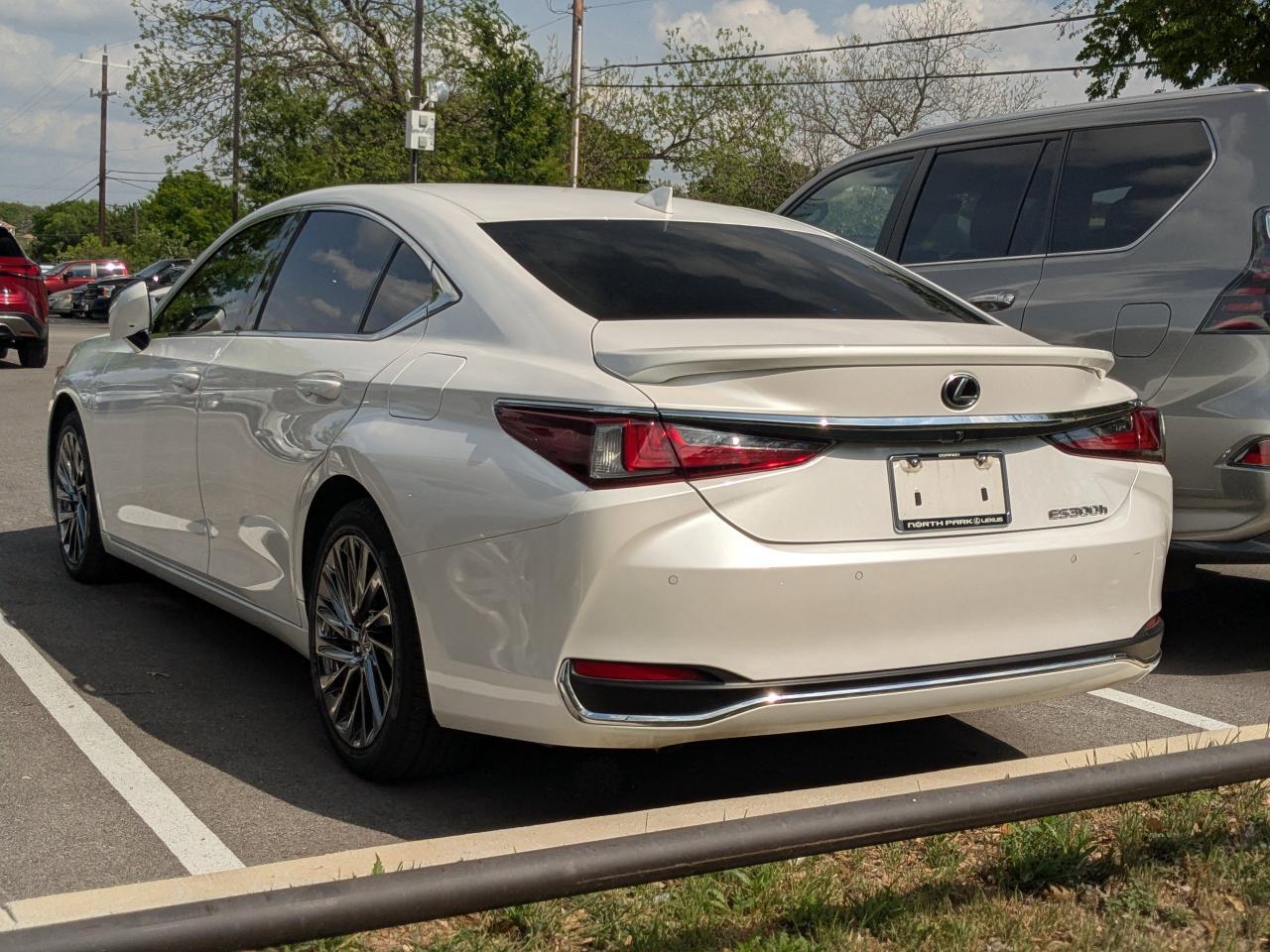 2024 Lexus ES 300h Ultra Luxury San Antonio TX