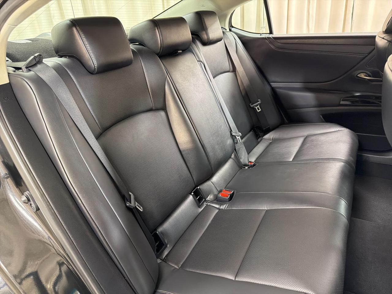 2024 Lexus ES 300h Annapolis MD