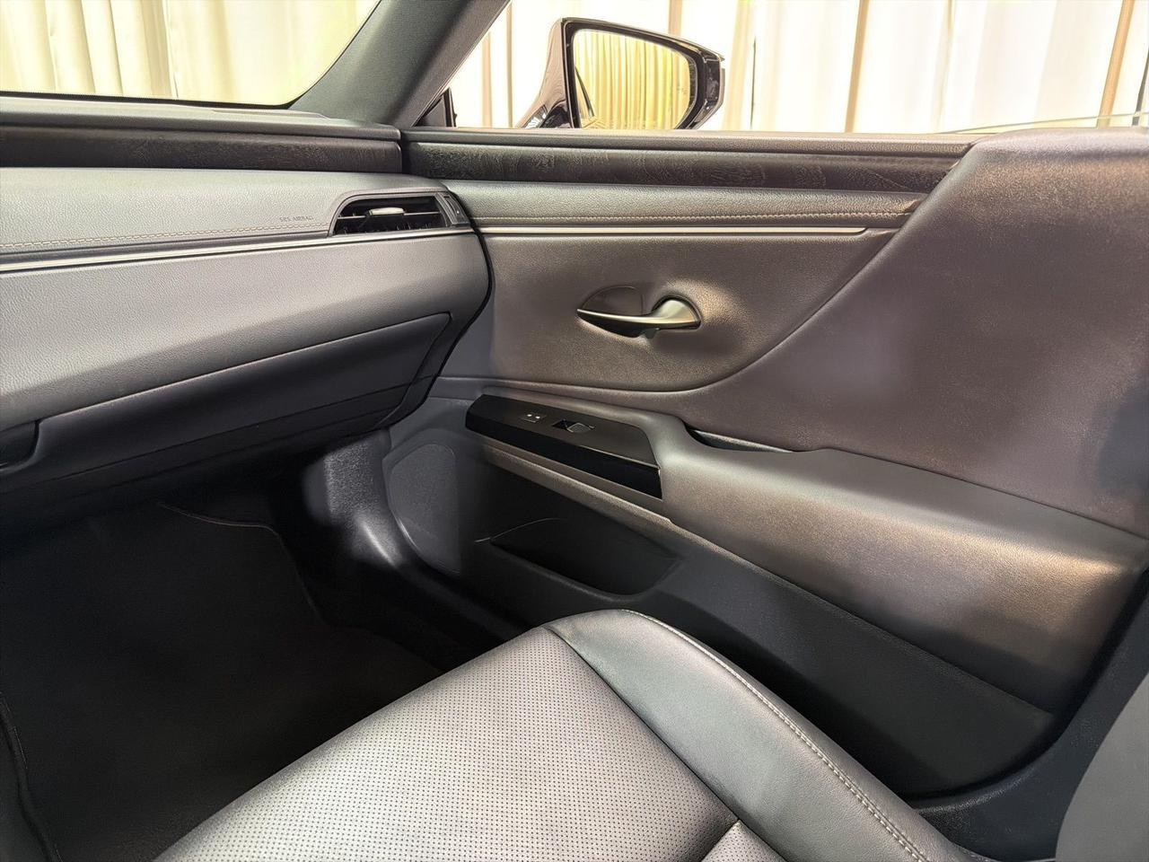 2024 Lexus ES 300h Annapolis MD