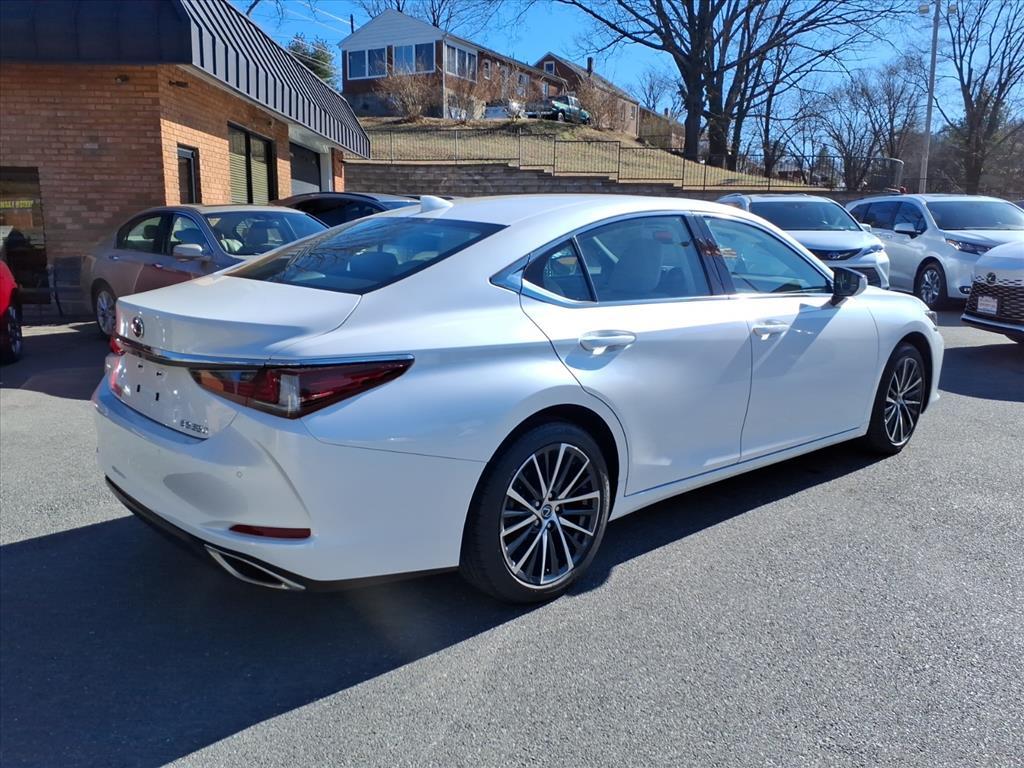 2024 Lexus ES 350 Base