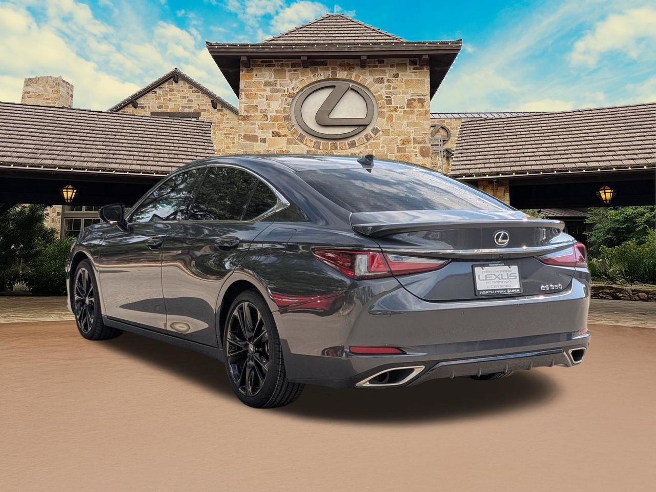 2024 Lexus ES 350 F SPORT Handling
