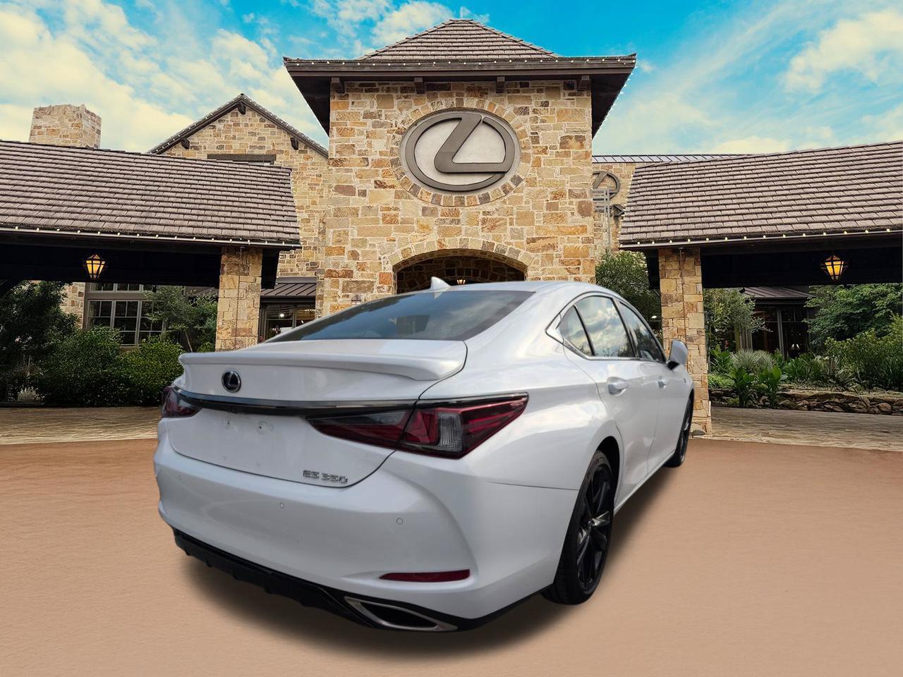 2024 Lexus ES 350 F SPORT Handling