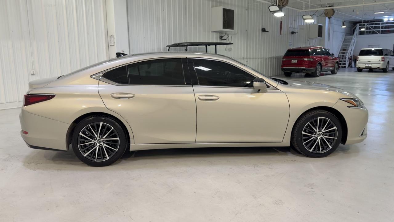 2024 Lexus ES 350