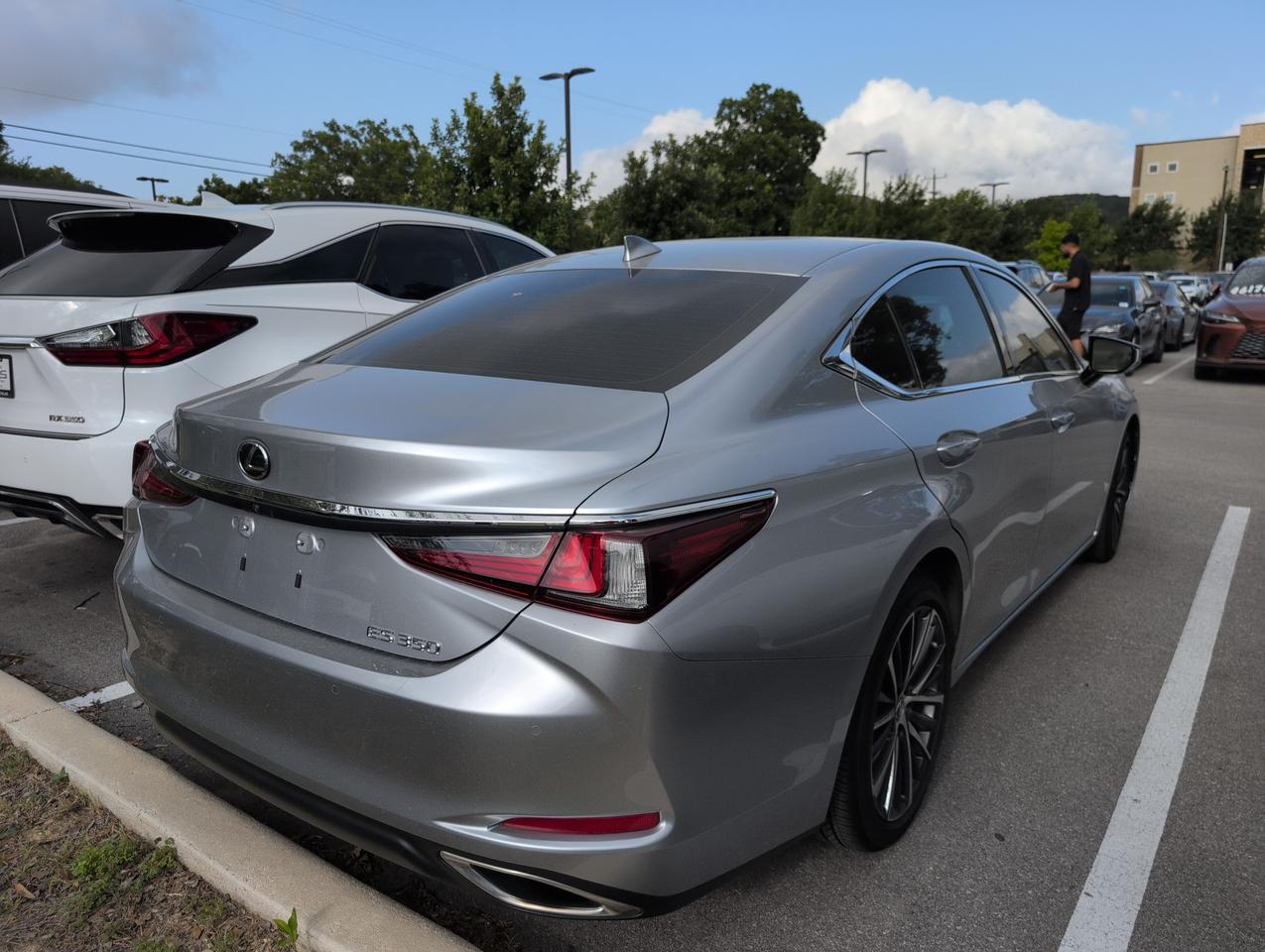 2024 Lexus ES 350