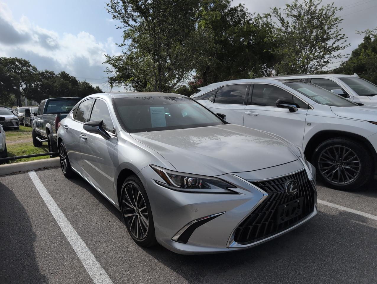 2024 Lexus ES 350