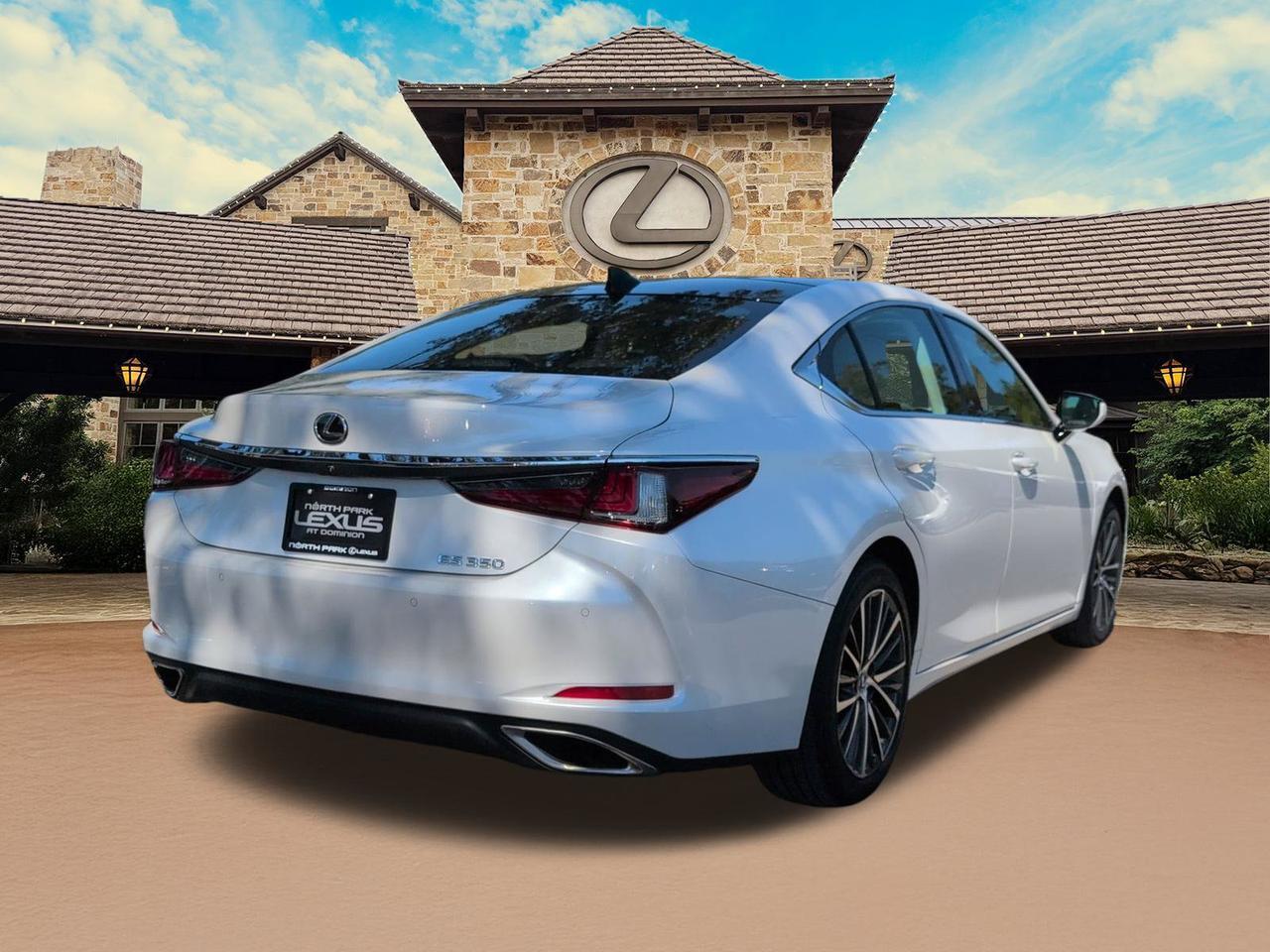 2024 Lexus ES 350