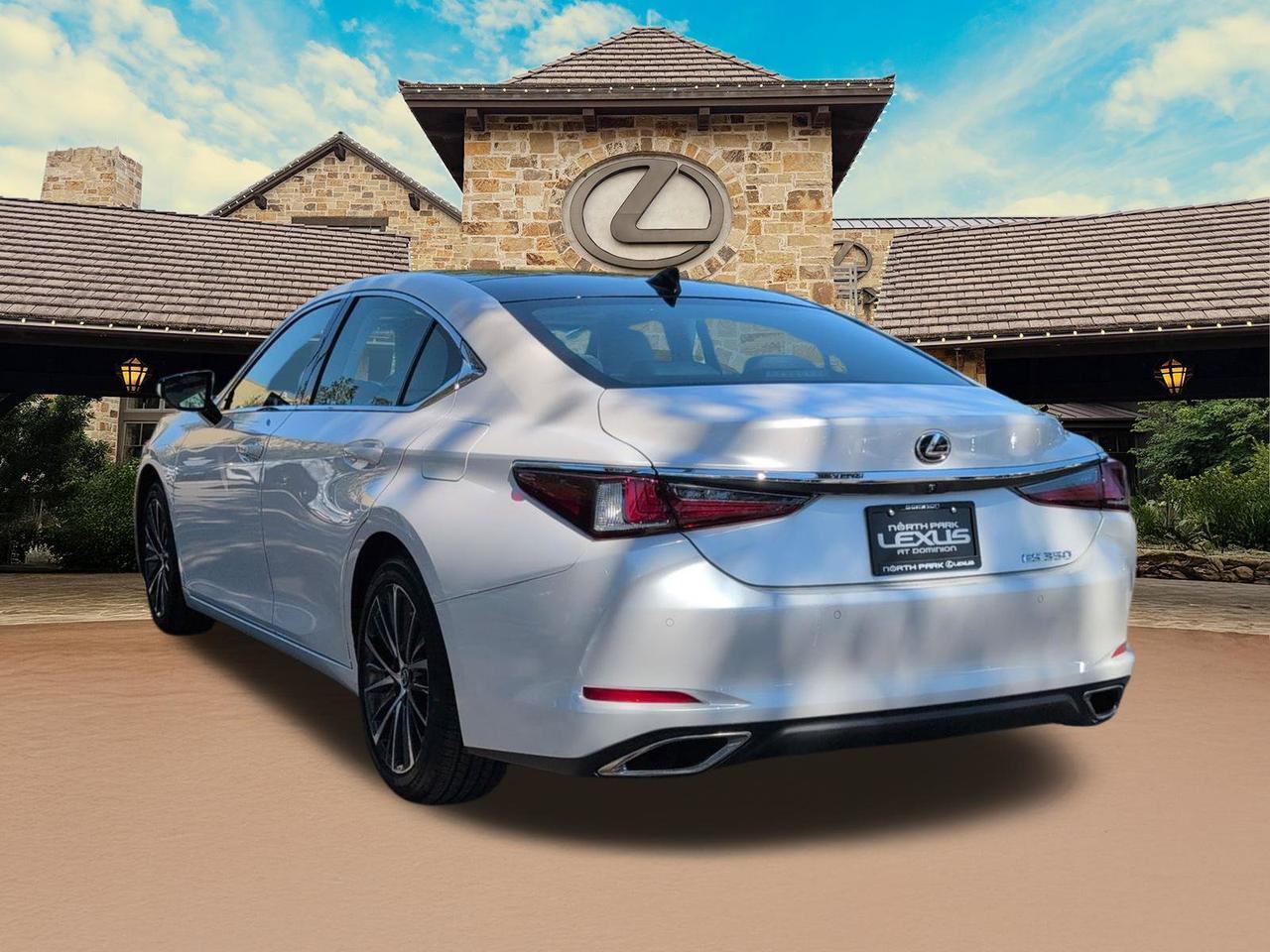 2024 Lexus ES 350