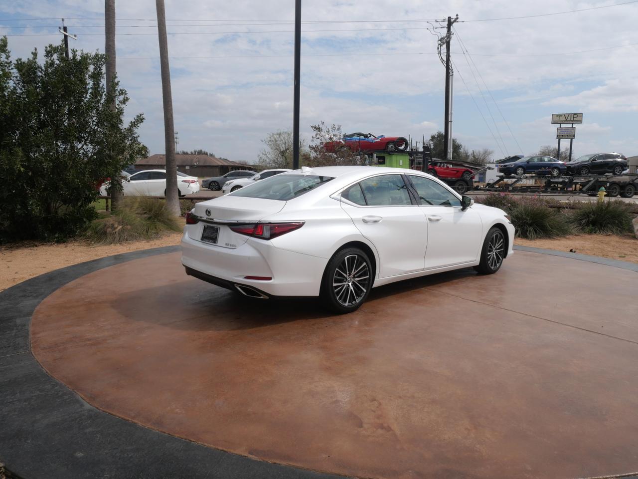 2024 Lexus ES 350