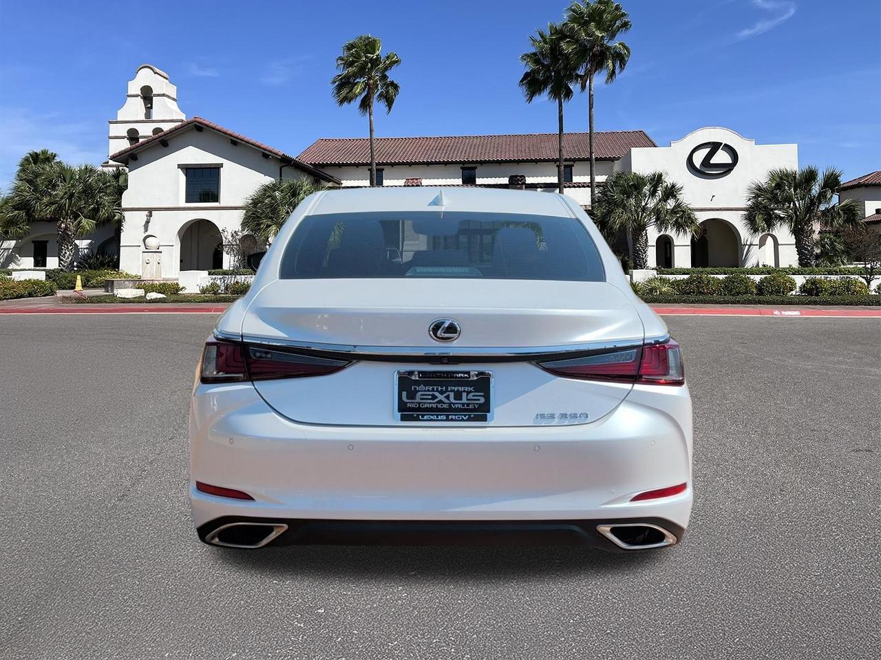 2024 Lexus ES 350
