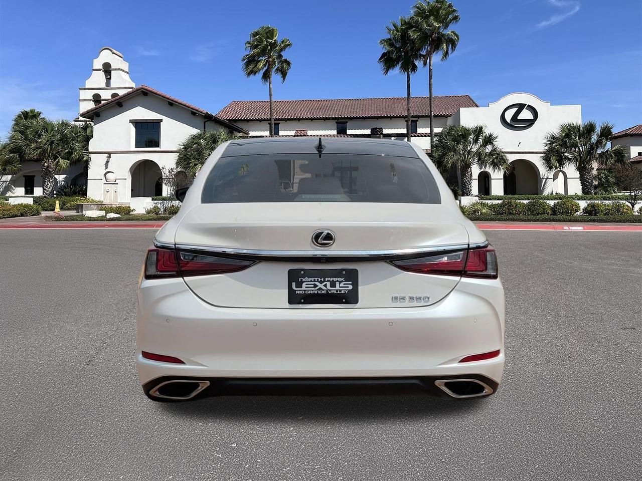 2024 Lexus ES 350