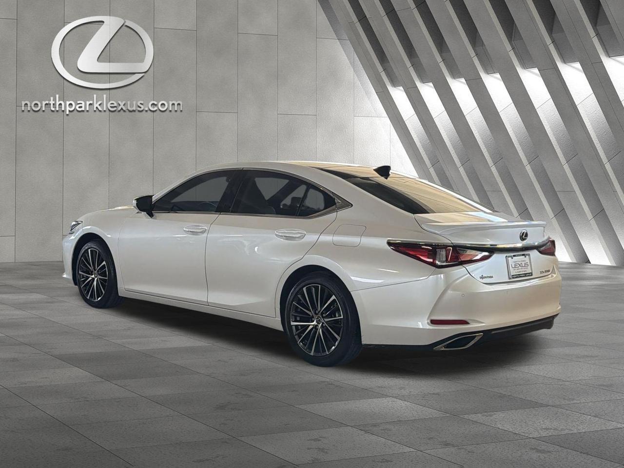 2024 Lexus ES 350