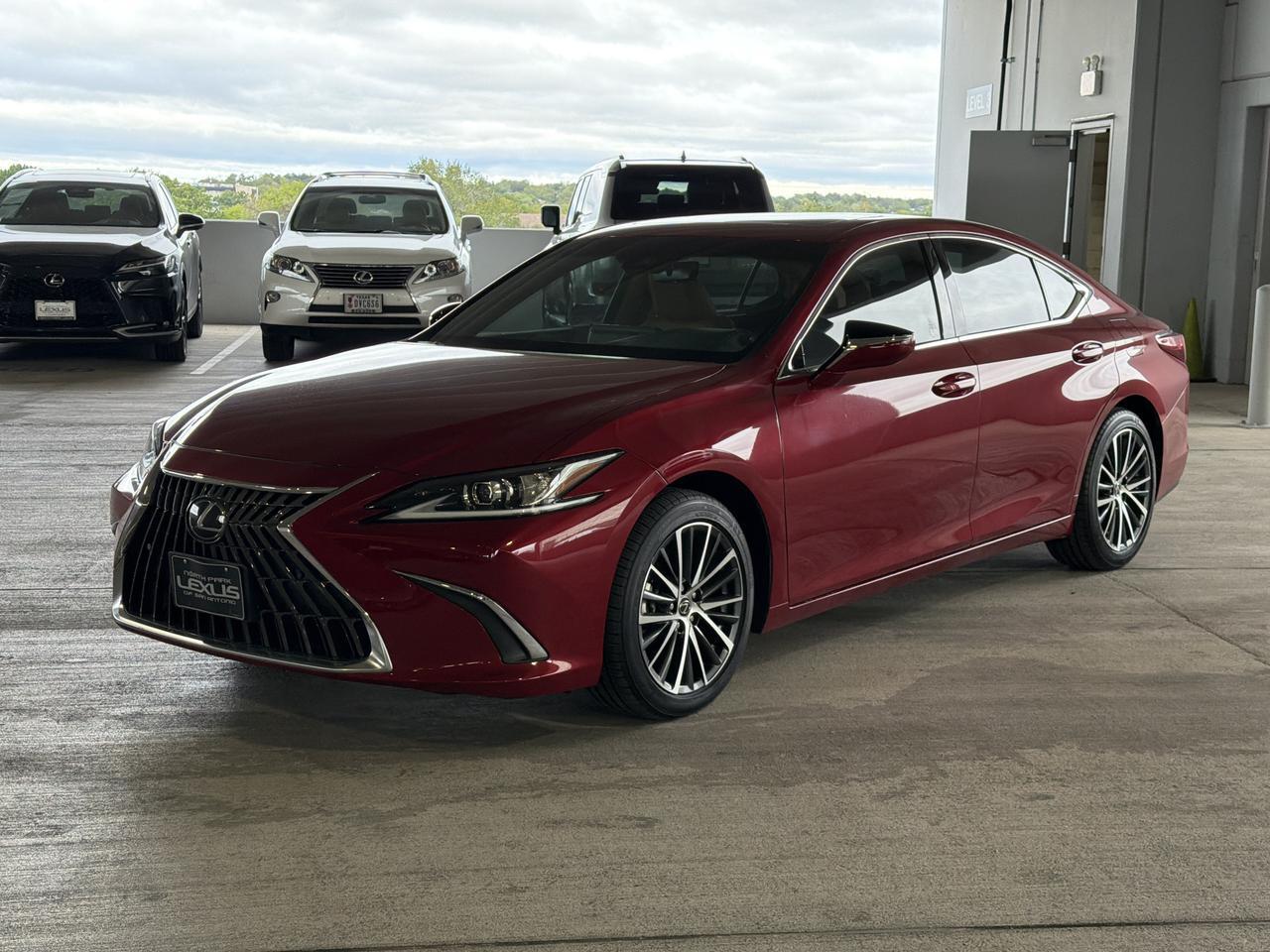 2024 Lexus ES 350