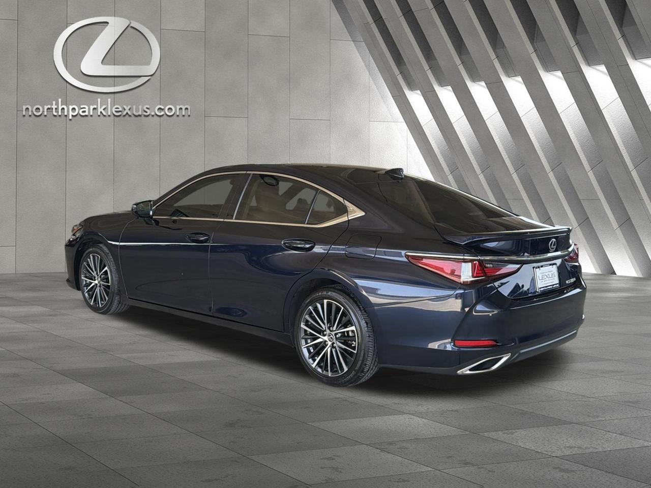 2024 Lexus ES 350