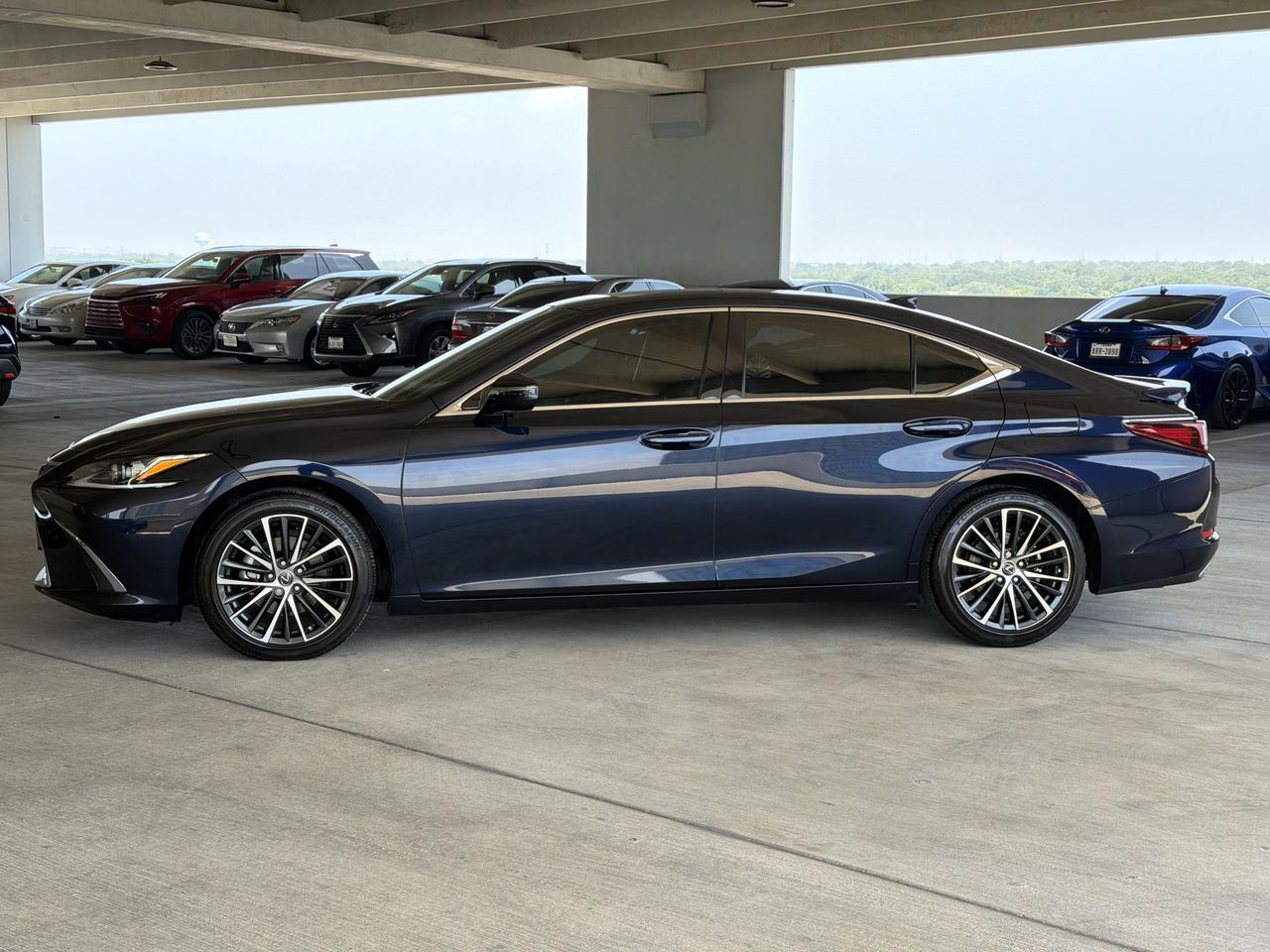 2024 Lexus ES