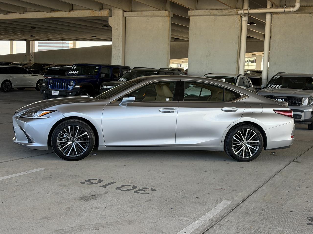 2024 Lexus ES 350