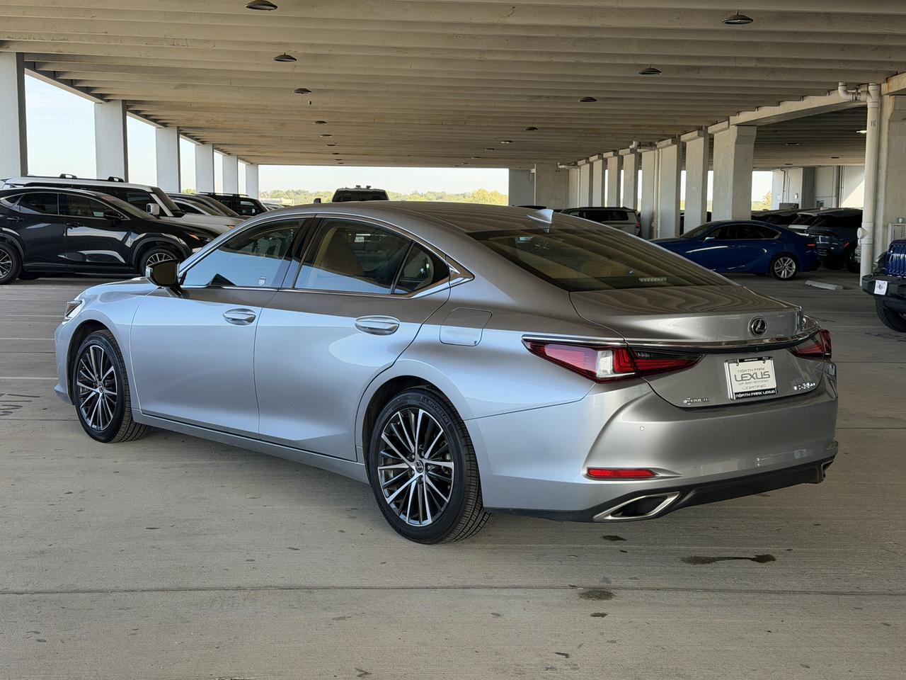 2024 Lexus ES 350