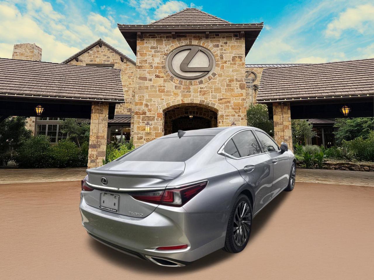 2024 Lexus ES 350 Ultra Luxury