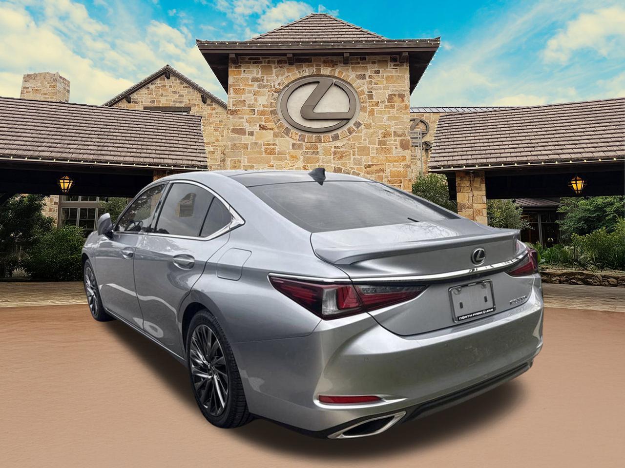 2024 Lexus ES 350 Ultra Luxury