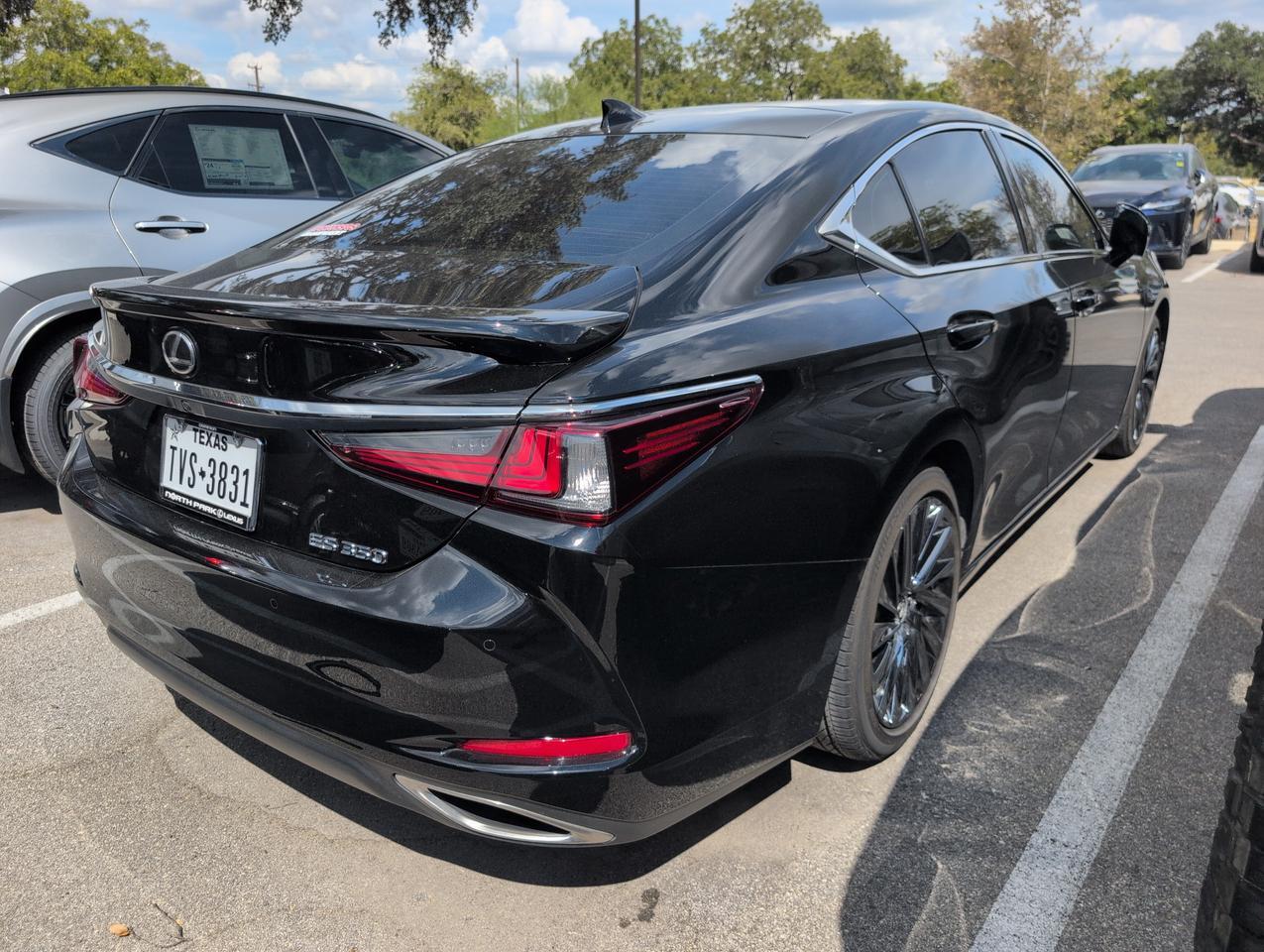 2024 Lexus ES 350 Ultra Luxury