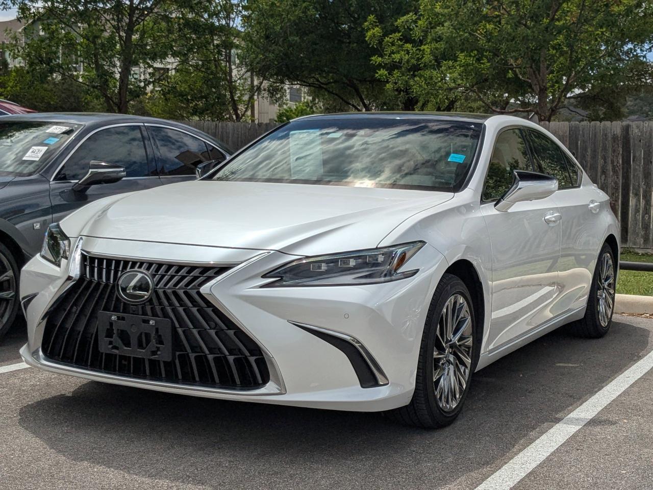 2024 Lexus ES 350 Ultra Luxury