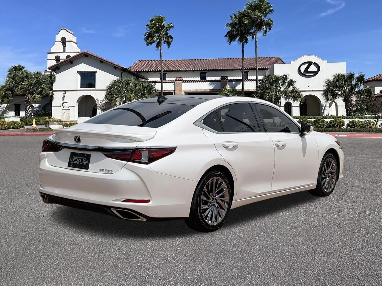 2024 Lexus ES 350 Ultra Luxury