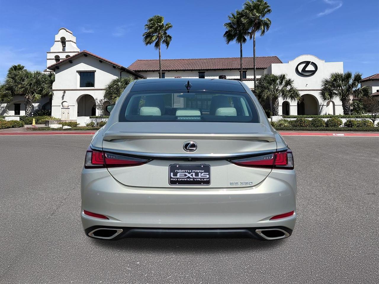 2024 Lexus ES 350 Ultra Luxury
