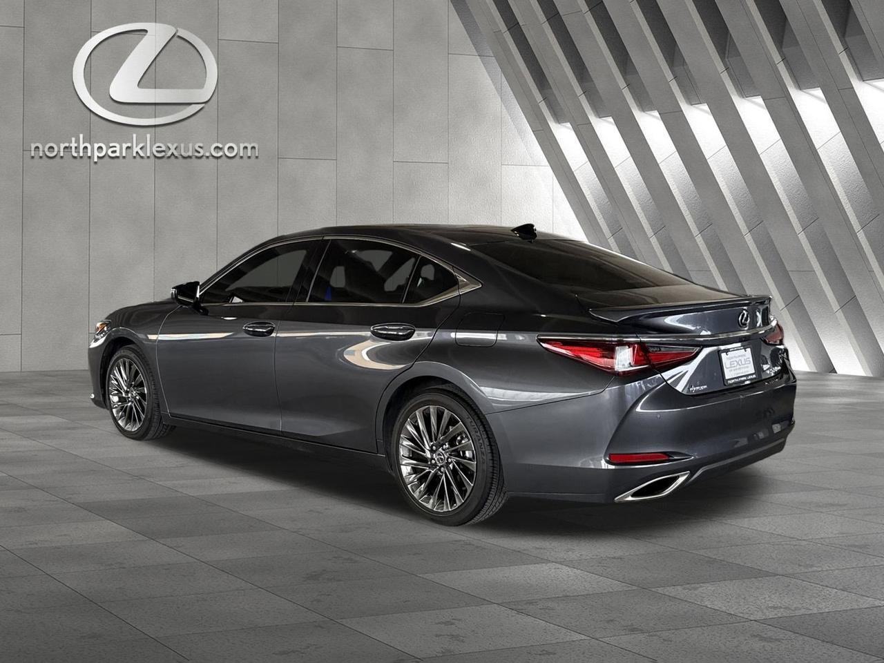 2024 Lexus ES 350 Ultra Luxury