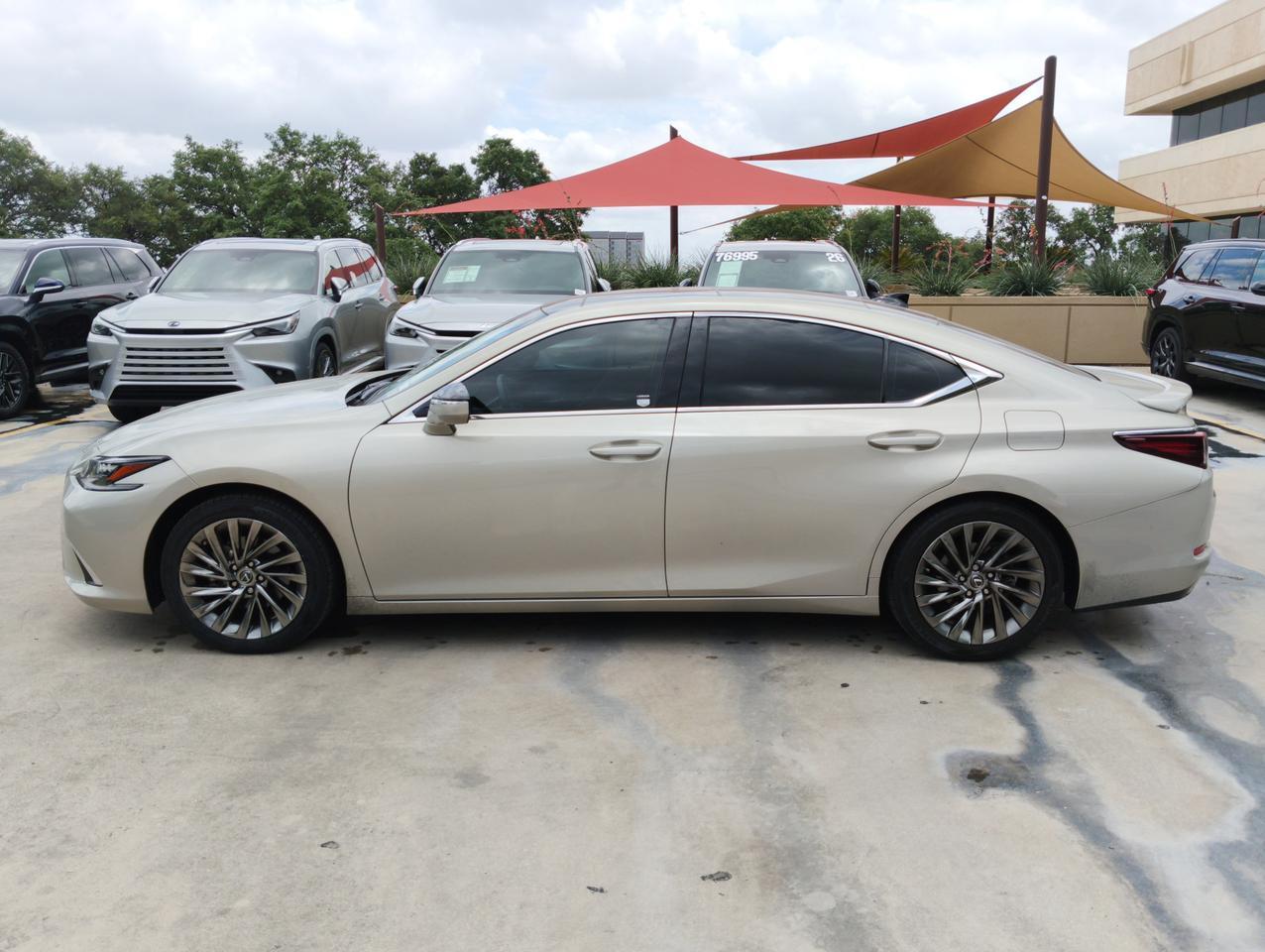 2024 Lexus ES 350 Ultra Luxury